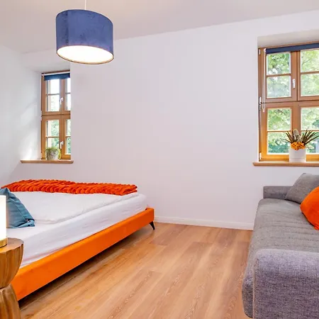 Apartment Ferienwohnung Zanthiehrhaus Am Ilsestein